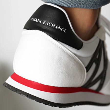Armani Exchange - XUX017-XCC68 Sneaker alte bianco ottico nero