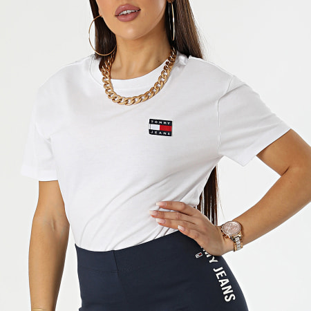 Tommy Jeans - Tee Shirt Femme Tommy Badge 6813 Blanc