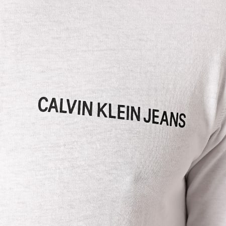 Calvin Klein - Maglietta istituzionale essenziale a maniche lunghe 6884 Bianco