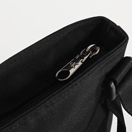 Calvin Klein - Sacoche Micro Flat Pack 6440 Noir