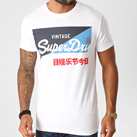 Superdry - Tee Shirt VL O Primary M1010346A Blanc