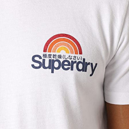 Superdry - Tee Shirt CL Woodstock M1010356A Blanc