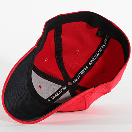 Under Armour - Casquette Fitted 1305036 Rouge