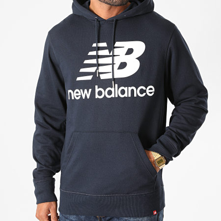 New Balance - Sweat Capuche Essential Stacked Logo MT03558 Bleu Marine