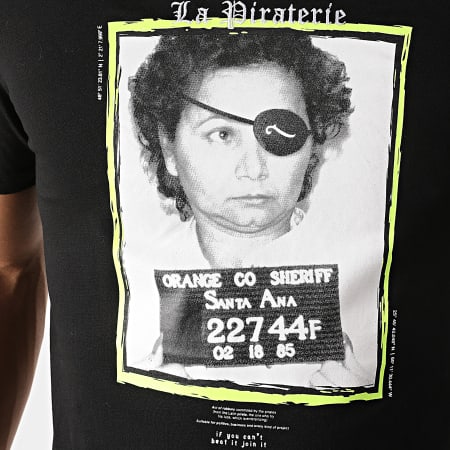 La Piraterie - Madrina camiseta negra
