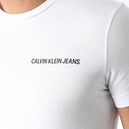 Calvin Klein - Tee Shirt Chest Institutional 7852 Blanc