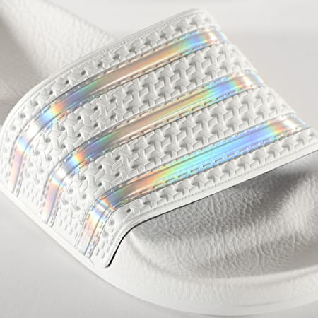 adidas - Claquettes Femme Adilette FV0041 Cryo White Iridescent