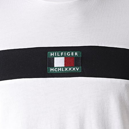 Tommy Hilfiger - Tee Shirt New Small Logo 8796 Blanc