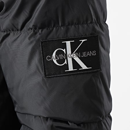 Calvin Klein - Doudoune Capuche Hooded Down Puffer 5674 Noir