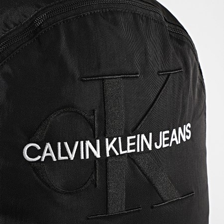 Calvin Klein - Sac A Dos Monogram Nylon 4733 Noir