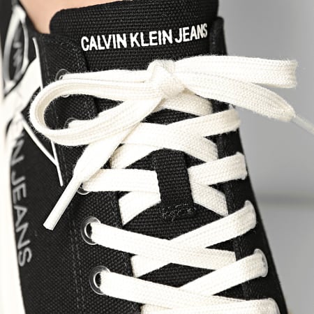 Calvin Klein - Baskets Idol Low Top Lace Up B4S0702 Black