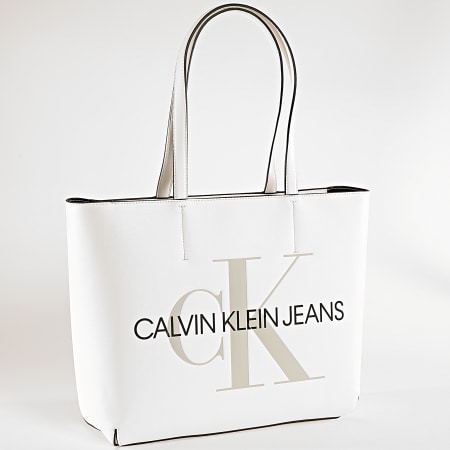 Calvin Klein - Sac A Main Femme Shopper 29 6859 Blanc