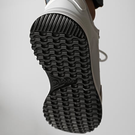 Adidas Originals - Baskets ZX 700 HD G55781 Cloud White Core Black