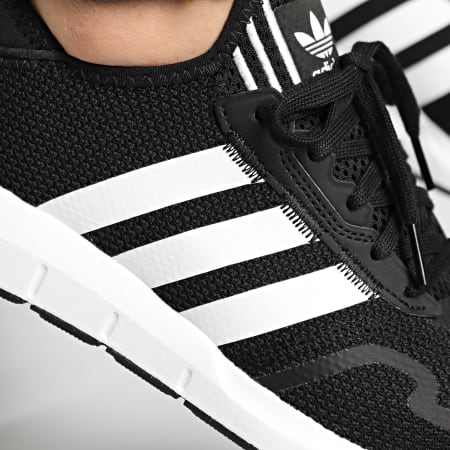 adidas - Baskets Swift Run X FY2110 Core Black Footwear White