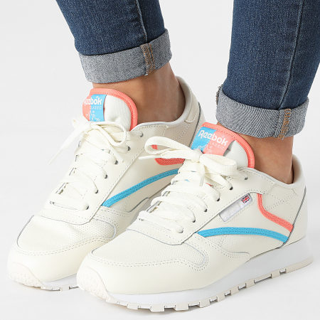 Reebok - Baskets Femme Classic Leather FX3003 Cloud White Carbon Vector Red