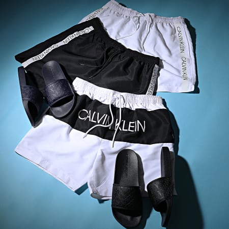 Calvin Klein - Short De Bain A Bandes Medium Drawstring 0294 Blanc