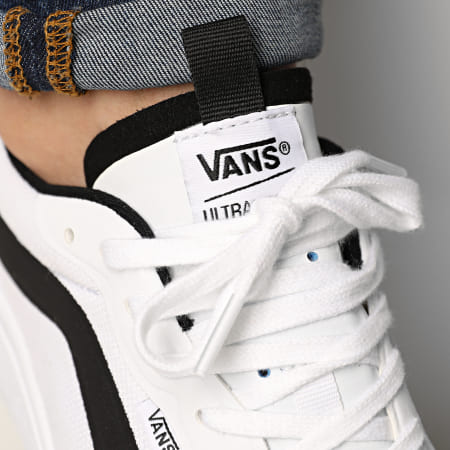 Vans - Sneakers Ultrarange Exo A4U1KWHT Bianco
