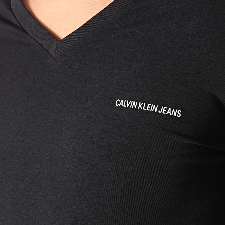 Calvin Klein - Camiseta Micro Cuello V CK 8068 Negro