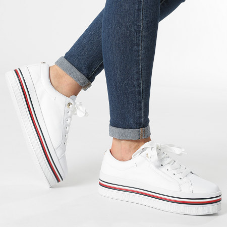 Tommy Hilfiger - Sneakers da donna con piattaforma aziendale 5553 Bianco