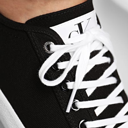 Calvin Klein - Baskets Vulcanized Sneaker Lace Up 0068 Black