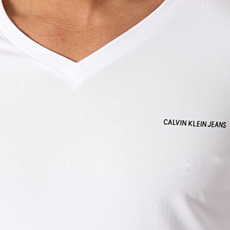 Calvin Klein - Tee Shirt Col V 8068 Blanc
