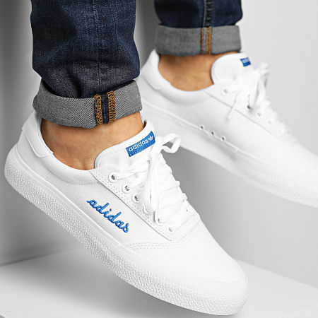 Adidas basket 3mc sales