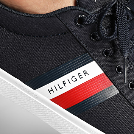 Tommy Hilfiger - Baskets Essential Stripes Detail Sneaker 3389 Desert Sky