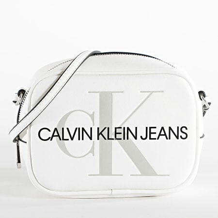 Calvin Klein - Sac A Main Femme Sculpted Monogram 5524 Blanc