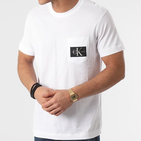 Calvin Klein - Tee Shirt Poche Monogram Badge 8088 Blanc