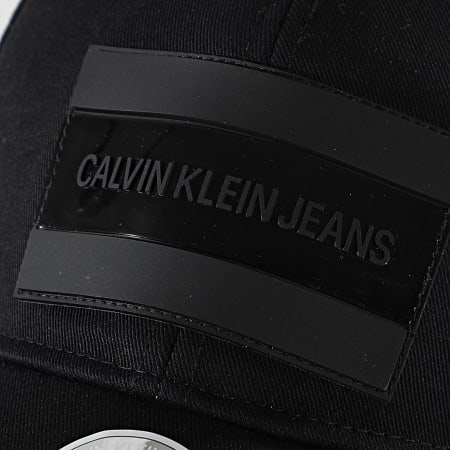 Calvin Klein - Casquette Nylon Tarp 6574 Noir