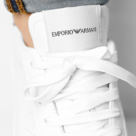 Emporio Armani - Baskets X4X316-XF527 Off White Black