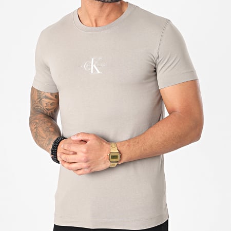 Calvin Klein - Tee Shirt New Iconic Essential 7092 Gris