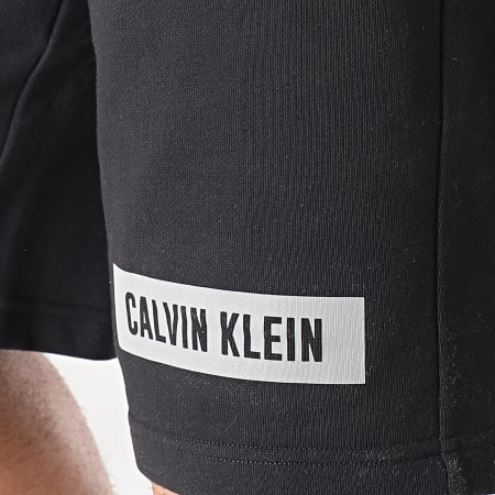 Calvin Klein - Short Jogging GMS1S856 Noir Réfléchissant