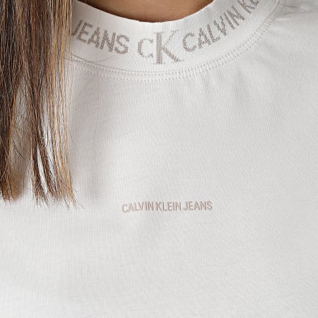 Calvin Klein - Tee Shirt Femme Logo Intarsia 5500 Beige