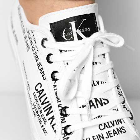 Calvin Klein - Baskets Vulcanized Sneaker Lace Up AOP 0077 White