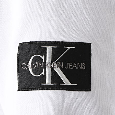 Calvin Klein - Felpa girocollo Monogram Badge manica 4035 Bianco
