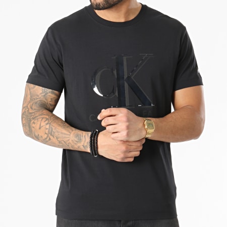 Calvin Klein - Tee Shirt CK Monogram Waterbase 7508 Noir