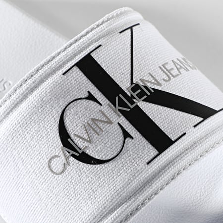 Calvin Klein - Claquettes Slide Monogram 0061 Bright White