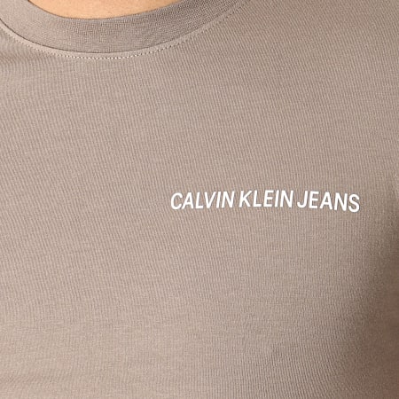 Calvin Klein - Tee Shirt Institutional Chest 5245 Marron