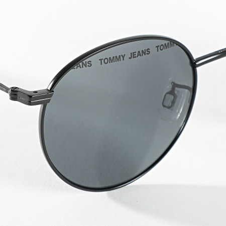 Tommy Jeans - Lunettes De Soleil 0030 Noir