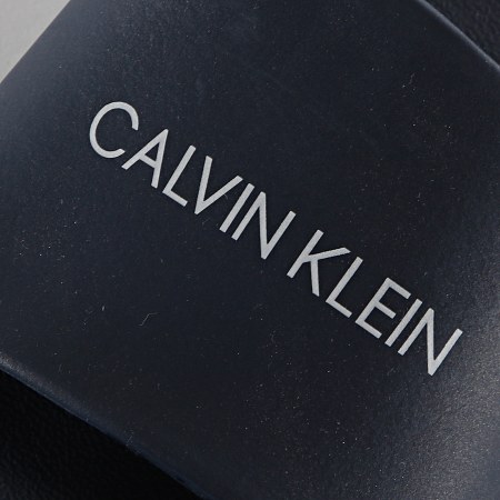Calvin Klein - Claquettes Femme One Mold 0075 Bleu Marine