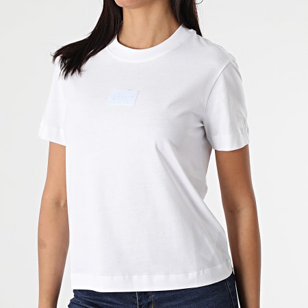 Calvin Klein - Tee Shirt Femme Shine Badge 6184 Blanc Iridescent