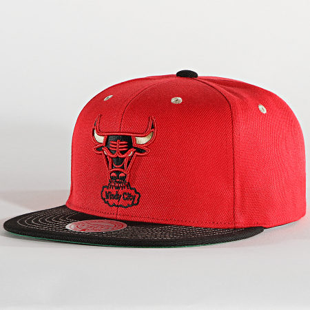 Mitchell and Ness - Casquette Snapback Contrast Stitch 6HSSDX19003 Chicago Bulls Rouge