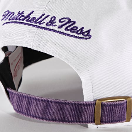 Mitchell and Ness - Casquette Punch In 6LUOMM19477 Los Angeles Lakers Blanc Violet