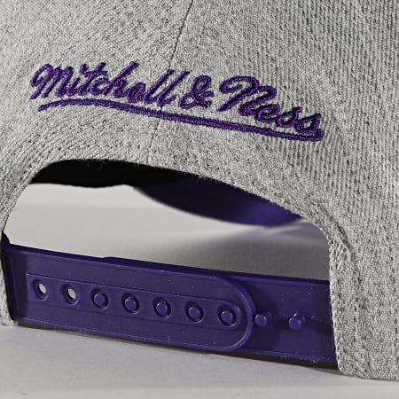 Mitchell and Ness - Casquette Snapback Team Heather 6HSSMM19363 Los Angeles Lakers Gris Chiné