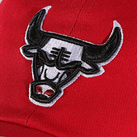 Mitchell and Ness - Casquette Team Ground Roy 6LUXMM20001 Chicago Bulls Rouge