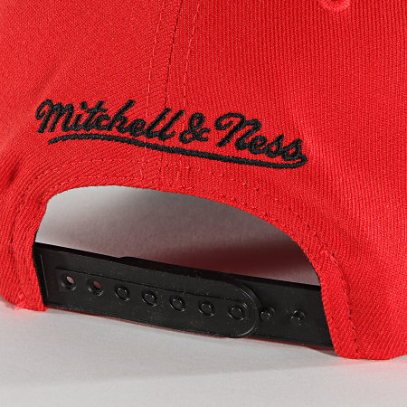 Mitchell and Ness - Casquette Snapback Wool 2-Tone 6HSSMM19358 Chicago Bulls Rouge Noir