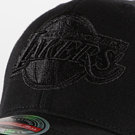 Mitchell and Ness - Casquette Snapback Blacklight 6HSSMM19476 Los Angeles Lakers Noir