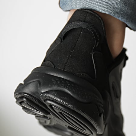 Adidas Originals - Baskets Ozweego Celox GZ5230 Core Black Grey Five
