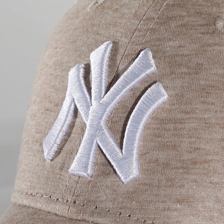 New Era - Casquette Trucker 9Forty Home Field 60137702 New York Yankees Beige Chiné